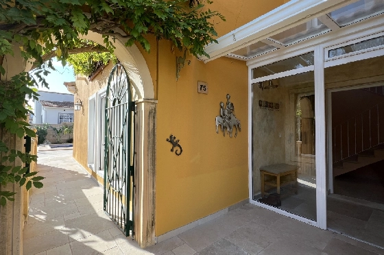 Villa in Gata de Gorgos(Monte Pedreguer) zur Ferienvermietung, Espace de vie 180 m², Baujahr 2006, + Ofen, Klimaanlage, Terrain 600 m², 3 Chambres &agrave; coucher, 3 Badezimmer, Pool, ref.: T-0624-38