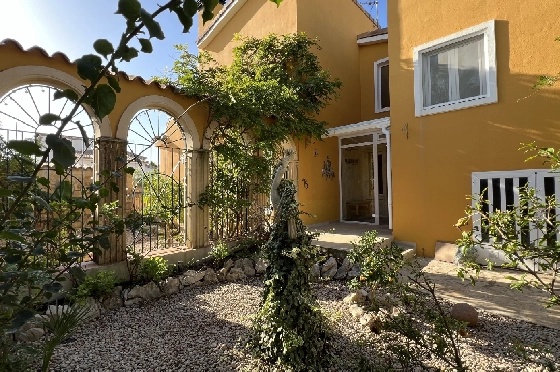 Villa in Gata de Gorgos(Monte Pedreguer) zur Ferienvermietung, Espace de vie 180 m², Baujahr 2006, + Ofen, Klimaanlage, Terrain 600 m², 3 Chambres &agrave; coucher, 3 Badezimmer, Pool, ref.: T-0624-39