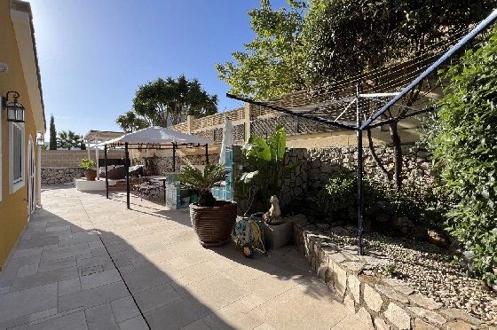 Villa in Gata de Gorgos(Monte Pedreguer) zur Ferienvermietung, Espace de vie 180 m², Baujahr 2006, + Ofen, Klimaanlage, Terrain 600 m², 3 Chambres &agrave; coucher, 3 Badezimmer, Pool, ref.: T-0624-41