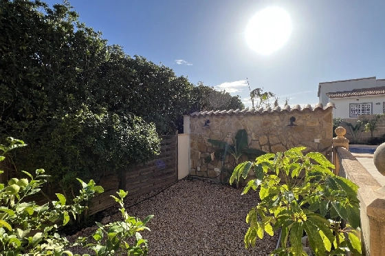 Villa in Gata de Gorgos(Monte Pedreguer) zur Ferienvermietung, Espace de vie 180 m², Baujahr 2006, + Ofen, Klimaanlage, Terrain 600 m², 3 Chambres &agrave; coucher, 3 Badezimmer, Pool, ref.: T-0624-42