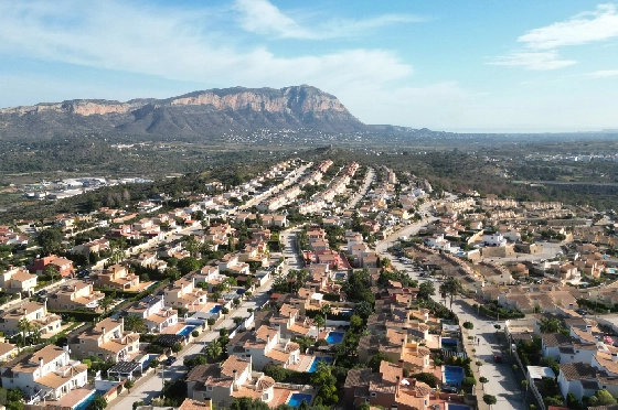 Villa in Gata de Gorgos(Monte Pedreguer) zur Ferienvermietung, Espace de vie 180 m², Baujahr 2006, + Ofen, Klimaanlage, Terrain 600 m², 3 Chambres &agrave; coucher, 3 Badezimmer, Pool, ref.: T-0624-45