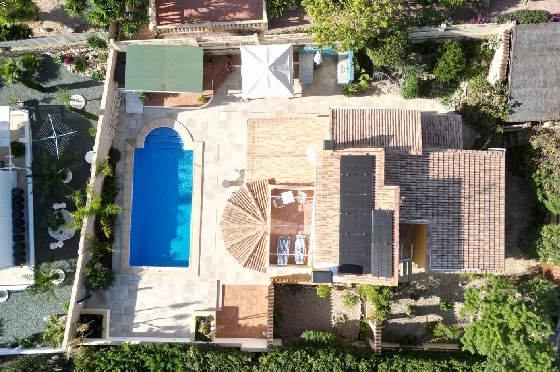 Villa in Gata de Gorgos(Monte Pedreguer) zur Ferienvermietung, Espace de vie 180 m², Baujahr 2006, + Ofen, Klimaanlage, Terrain 600 m², 3 Chambres &agrave; coucher, 3 Badezimmer, Pool, ref.: T-0624-48