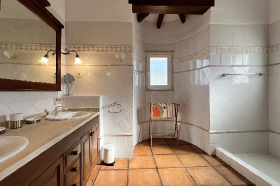Villa in Pego-Monte Pego zu verkaufen, Espace de vie 310 m², Baujahr 1988, + Zentralheizung, Klimaanlage, Terrain 3370 m², 4 Chambres &agrave; coucher, 4 Badezimmer, Pool, ref.: JS-0425-18