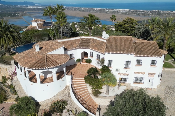 Villa in Pego-Monte Pego zu verkaufen, Espace de vie 310 m², Baujahr 1988, + Zentralheizung, Klimaanlage, Terrain 3370 m², 4 Chambres &agrave; coucher, 4 Badezimmer, Pool, ref.: JS-0425-35
