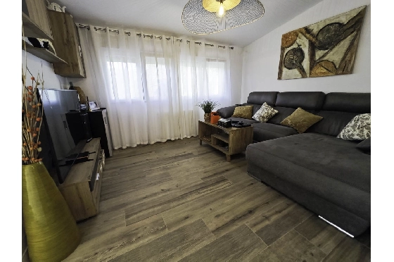 Villa in Denia zu verkaufen, Espace de vie 121 m², Klimaanlage, Terrain 623 m², 4 Chambres &agrave; coucher, 2 Badezimmer, Pool, ref.: CO-C25935-10