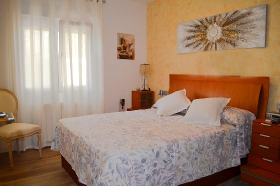 Villa in Denia zu verkaufen, Espace de vie 121 m², Klimaanlage, Terrain 623 m², 4 Chambres &agrave; coucher, 2 Badezimmer, Pool, ref.: CO-C25935-12