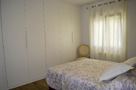 Villa in Denia zu verkaufen, Espace de vie 121 m², Klimaanlage, Terrain 623 m², 4 Chambres &agrave; coucher, 2 Badezimmer, Pool, ref.: CO-C25935-13