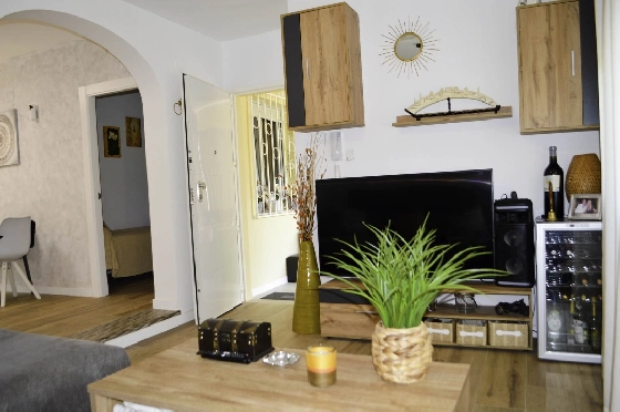 Villa in Denia zu verkaufen, Espace de vie 121 m², Klimaanlage, Terrain 623 m², 4 Chambres &agrave; coucher, 2 Badezimmer, Pool, ref.: CO-C25935-21