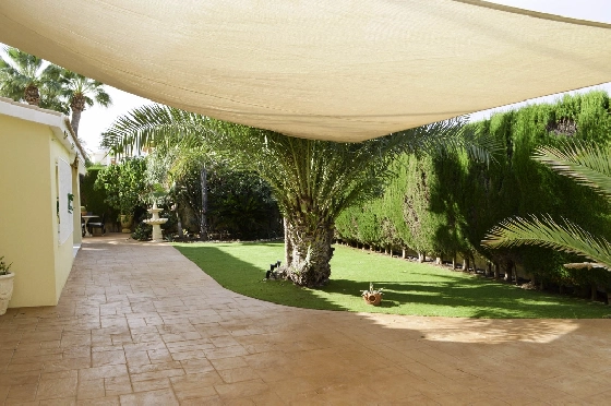 Villa in Denia zu verkaufen, Espace de vie 121 m², Klimaanlage, Terrain 623 m², 4 Chambres &agrave; coucher, 2 Badezimmer, Pool, ref.: CO-C25935-4