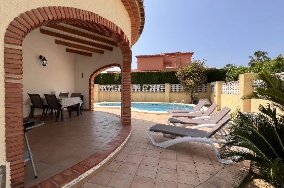 Villa in Els Poblets zu verkaufen, Espace de vie 125 m², Baujahr 2004, Zustand gepflegt, + KLIMA, Klimaanlage, Terrain 400 m², 3 Chambres &agrave; coucher, 3 Badezimmer, Pool, ref.: RG-0525-2