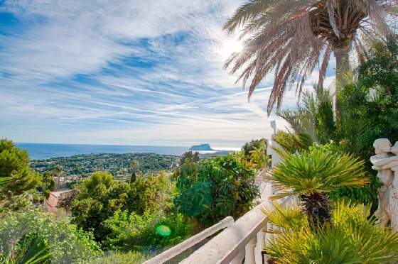 Villa in Moraira zu verkaufen, Espace de vie 300 m², Baujahr 1984, Klimaanlage, Terrain 1615 m², 3 Chambres &agrave; coucher, 2 Badezimmer, Pool, ref.: AM-12279DA-10