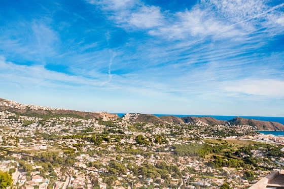 Villa in Moraira zu verkaufen, Espace de vie 300 m², Baujahr 1984, Klimaanlage, Terrain 1615 m², 3 Chambres &agrave; coucher, 2 Badezimmer, Pool, ref.: AM-12279DA-20
