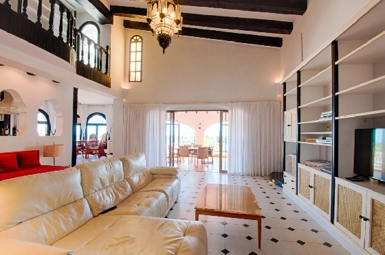 Villa in Moraira zu verkaufen, Espace de vie 300 m², Baujahr 1984, Klimaanlage, Terrain 1615 m², 3 Chambres &agrave; coucher, 2 Badezimmer, Pool, ref.: AM-12279DA-26