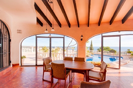 Villa in Moraira zu verkaufen, Espace de vie 300 m², Baujahr 1984, Klimaanlage, Terrain 1615 m², 3 Chambres &agrave; coucher, 2 Badezimmer, Pool, ref.: AM-12279DA-30