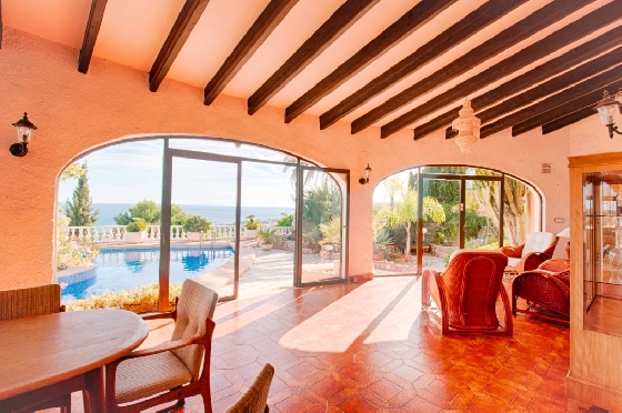 Villa in Moraira zu verkaufen, Espace de vie 300 m², Baujahr 1984, Klimaanlage, Terrain 1615 m², 3 Chambres &agrave; coucher, 2 Badezimmer, Pool, ref.: AM-12279DA-31