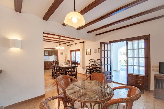 Villa in Benissa(La Fustera) zu verkaufen, Espace de vie 312 m², Baujahr 1978, Klimaanlage, Terrain 2669 m², 6 Chambres &agrave; coucher, 2 Badezimmer, Pool, ref.: AM-12452DA-25