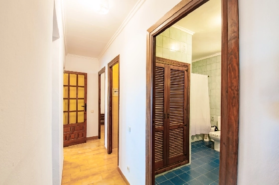 Villa in Benissa(La Fustera) zu verkaufen, Espace de vie 312 m², Baujahr 1978, Klimaanlage, Terrain 2669 m², 6 Chambres &agrave; coucher, 2 Badezimmer, Pool, ref.: AM-12452DA-29
