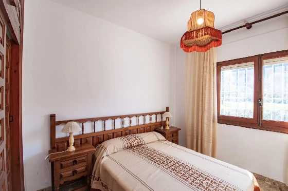 Villa in Benissa(La Fustera) zu verkaufen, Espace de vie 312 m², Baujahr 1978, Klimaanlage, Terrain 2669 m², 6 Chambres &agrave; coucher, 2 Badezimmer, Pool, ref.: AM-12452DA-39