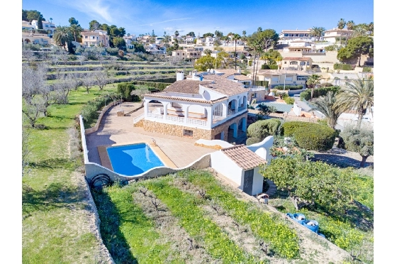 Villa in Benissa(La Fustera) zu verkaufen, Espace de vie 312 m², Baujahr 1978, Klimaanlage, Terrain 2669 m², 6 Chambres &agrave; coucher, 2 Badezimmer, Pool, ref.: AM-12452DA-9