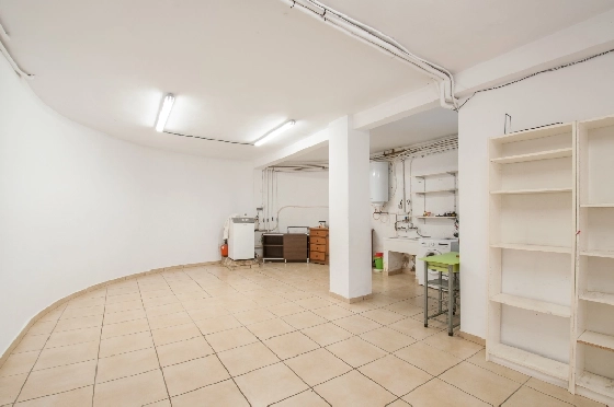 Villa in Javea zu verkaufen, Espace de vie 318 m², Baujahr 1982, Klimaanlage, Terrain 1377 m², 4 Chambres &agrave; coucher, 3 Badezimmer, Pool, ref.: AM-12459DA-24