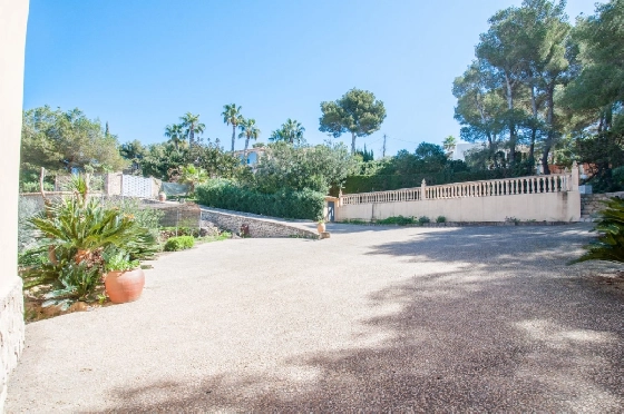Villa in Javea zu verkaufen, Espace de vie 318 m², Baujahr 1982, Klimaanlage, Terrain 1377 m², 4 Chambres &agrave; coucher, 3 Badezimmer, Pool, ref.: AM-12459DA-28
