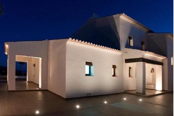 Villa in Moraira zu verkaufen, Espace de vie 283 m², Baujahr 2023, Klimaanlage, Terrain 897 m², 3 Chambres &agrave; coucher, 3 Badezimmer, Pool, ref.: AM-12030DA-27