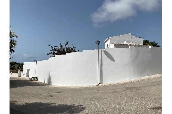 Villa in Moraira zu verkaufen, Espace de vie 283 m², Baujahr 2023, Klimaanlage, Terrain 897 m², 3 Chambres &agrave; coucher, 3 Badezimmer, Pool, ref.: AM-12030DA-31