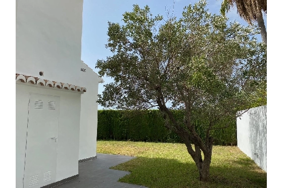 Villa in Moraira zu verkaufen, Espace de vie 283 m², Baujahr 2023, Klimaanlage, Terrain 897 m², 3 Chambres &agrave; coucher, 3 Badezimmer, Pool, ref.: AM-12030DA-36