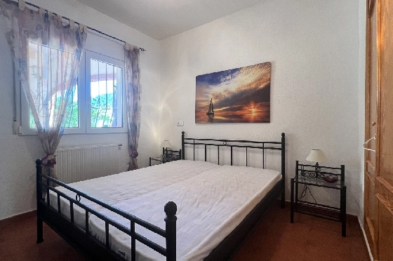 Villa in Els Poblets(Barranquets) zu verkaufen, Espace de vie 120 m², Baujahr 2004, Zustand gepflegt, + Zentralheizung, Klimaanlage, Terrain 402 m², 3 Chambres &agrave; coucher, 2 Badezimmer, Pool, ref.: JS-1325-12