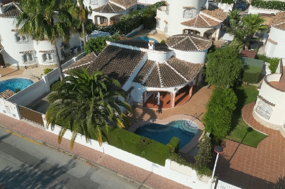 Villa in Els Poblets(Barranquets) zu verkaufen, Espace de vie 120 m², Baujahr 2004, Zustand gepflegt, + Zentralheizung, Klimaanlage, Terrain 402 m², 3 Chambres &agrave; coucher, 2 Badezimmer, Pool, ref.: JS-1325-19
