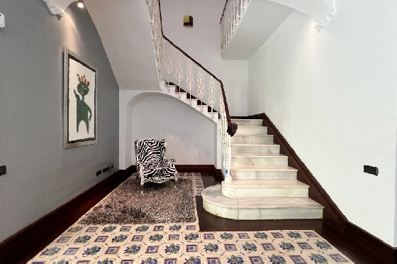 Stadthaus in Pego(Innenstadt) zu verkaufen, Espace de vie 690 m², Baujahr 1930, Zustand gepflegt, + Zentralheizung, Klimaanlage, Terrain 305 m², 6 Chambres &agrave; coucher, 5 Badezimmer, ref.: AS-1325-16