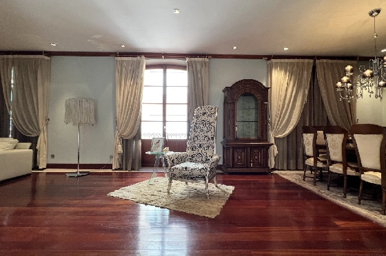 Stadthaus in Pego(Innenstadt) zu verkaufen, Espace de vie 690 m², Baujahr 1930, Zustand gepflegt, + Zentralheizung, Klimaanlage, Terrain 305 m², 6 Chambres &agrave; coucher, 5 Badezimmer, ref.: AS-1325-18