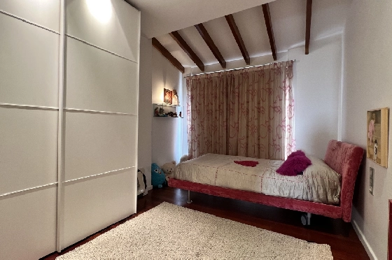 Stadthaus in Pego(Innenstadt) zu verkaufen, Espace de vie 690 m², Baujahr 1930, Zustand gepflegt, + Zentralheizung, Klimaanlage, Terrain 305 m², 6 Chambres &agrave; coucher, 5 Badezimmer, ref.: AS-1325-37