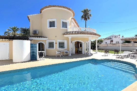 Villa in Els Poblets(Ptda. Revoltes) zu verkaufen, Espace de vie 234 m², Baujahr 2004, Zustand gepflegt, + Zentralheizung, Klimaanlage, Terrain 614 m², 4 Chambres &agrave; coucher, 3 Badezimmer, Pool, ref.: AS-1425-1