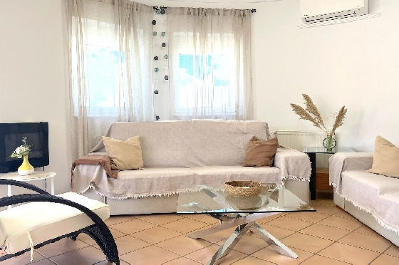 Villa in Els Poblets(Ptda. Revoltes) zu verkaufen, Espace de vie 234 m², Baujahr 2004, Zustand gepflegt, + Zentralheizung, Klimaanlage, Terrain 614 m², 4 Chambres &agrave; coucher, 3 Badezimmer, Pool, ref.: AS-1425-13