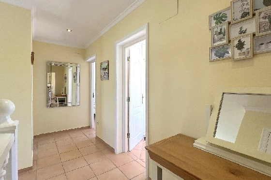 Villa in Els Poblets(Ptda. Revoltes) zu verkaufen, Espace de vie 234 m², Baujahr 2004, Zustand gepflegt, + Zentralheizung, Klimaanlage, Terrain 614 m², 4 Chambres &agrave; coucher, 3 Badezimmer, Pool, ref.: AS-1425-19