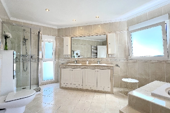 Villa in Els Poblets(Ptda. Revoltes) zu verkaufen, Espace de vie 234 m², Baujahr 2004, Zustand gepflegt, + Zentralheizung, Klimaanlage, Terrain 614 m², 4 Chambres &agrave; coucher, 3 Badezimmer, Pool, ref.: AS-1425-25