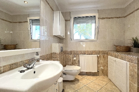 Villa in Els Poblets(Ptda. Revoltes) zu verkaufen, Espace de vie 234 m², Baujahr 2004, Zustand gepflegt, + Zentralheizung, Klimaanlage, Terrain 614 m², 4 Chambres &agrave; coucher, 3 Badezimmer, Pool, ref.: AS-1425-29