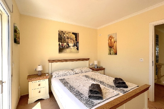 Villa in Els Poblets(Ptda. Revoltes) zu verkaufen, Espace de vie 234 m², Baujahr 2004, Zustand gepflegt, + Zentralheizung, Klimaanlage, Terrain 614 m², 4 Chambres &agrave; coucher, 3 Badezimmer, Pool, ref.: AS-1425-35