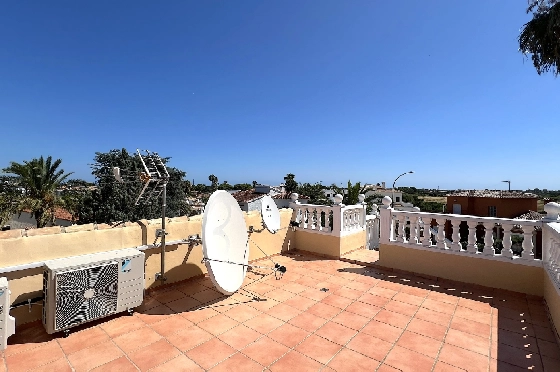 Villa in Els Poblets(Ptda. Revoltes) zu verkaufen, Espace de vie 234 m², Baujahr 2004, Zustand gepflegt, + Zentralheizung, Klimaanlage, Terrain 614 m², 4 Chambres &agrave; coucher, 3 Badezimmer, Pool, ref.: AS-1425-38