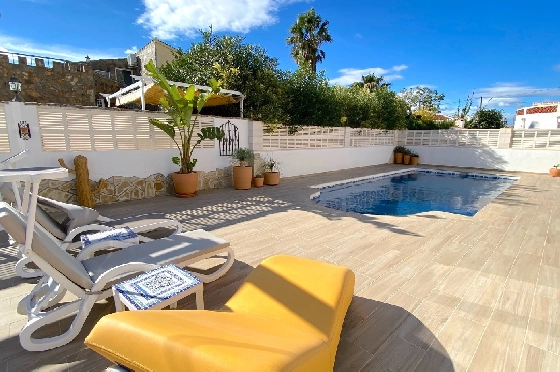Villa in Els Poblets(Ptda. Revoltes) zu verkaufen, Espace de vie 234 m², Baujahr 2004, Zustand gepflegt, + Zentralheizung, Klimaanlage, Terrain 614 m², 4 Chambres &agrave; coucher, 3 Badezimmer, Pool, ref.: AS-1425-4
