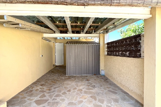 Villa in Els Poblets(Ptda. Revoltes) zu verkaufen, Espace de vie 234 m², Baujahr 2004, Zustand gepflegt, + Zentralheizung, Klimaanlage, Terrain 614 m², 4 Chambres &agrave; coucher, 3 Badezimmer, Pool, ref.: AS-1425-47