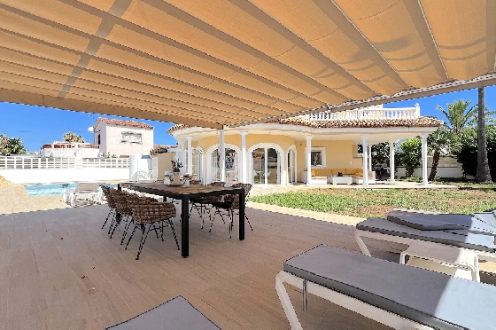 Villa in Els Poblets(Ptda. Revoltes) zu verkaufen, Espace de vie 234 m², Baujahr 2004, Zustand gepflegt, + Zentralheizung, Klimaanlage, Terrain 614 m², 4 Chambres &agrave; coucher, 3 Badezimmer, Pool, ref.: AS-1425-5