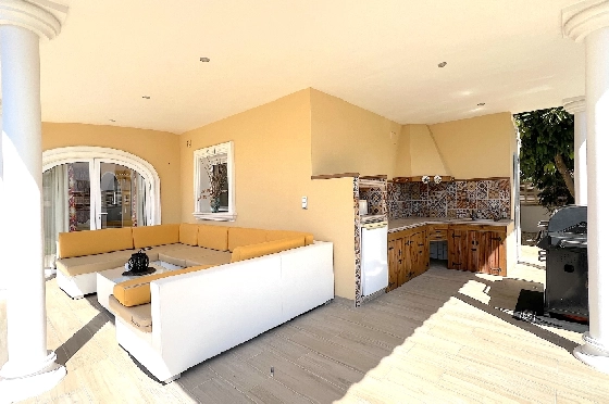 Villa in Els Poblets(Ptda. Revoltes) zu verkaufen, Espace de vie 234 m², Baujahr 2004, Zustand gepflegt, + Zentralheizung, Klimaanlage, Terrain 614 m², 4 Chambres &agrave; coucher, 3 Badezimmer, Pool, ref.: AS-1425-6