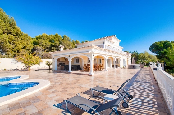 Villa in Moraira zu verkaufen, Espace de vie 466 m², Baujahr 2005, Klimaanlage, Terrain 2040 m², 5 Chambres &agrave; coucher, 5 Badezimmer, Pool, ref.: AM-12515DR-1