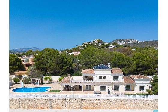 Villa in Moraira zu verkaufen, Espace de vie 466 m², Baujahr 2005, Klimaanlage, Terrain 2040 m², 5 Chambres &agrave; coucher, 5 Badezimmer, Pool, ref.: AM-12515DR-11
