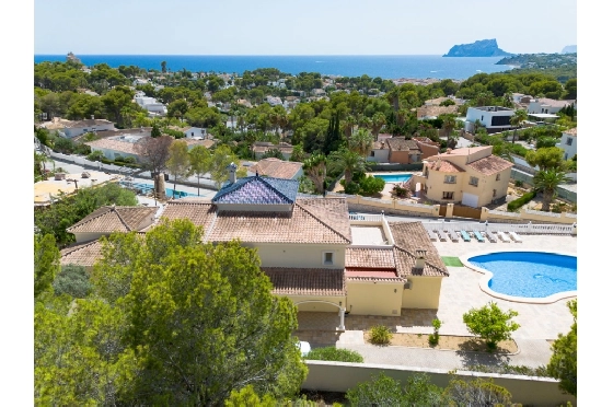 Villa in Moraira zu verkaufen, Espace de vie 466 m², Baujahr 2005, Klimaanlage, Terrain 2040 m², 5 Chambres &agrave; coucher, 5 Badezimmer, Pool, ref.: AM-12515DR-14