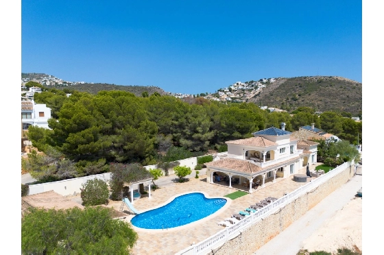 Villa in Moraira zu verkaufen, Espace de vie 466 m², Baujahr 2005, Klimaanlage, Terrain 2040 m², 5 Chambres &agrave; coucher, 5 Badezimmer, Pool, ref.: AM-12515DR-2