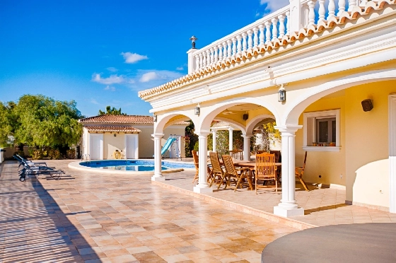 Villa in Moraira zu verkaufen, Espace de vie 466 m², Baujahr 2005, Klimaanlage, Terrain 2040 m², 5 Chambres &agrave; coucher, 5 Badezimmer, Pool, ref.: AM-12515DR-24
