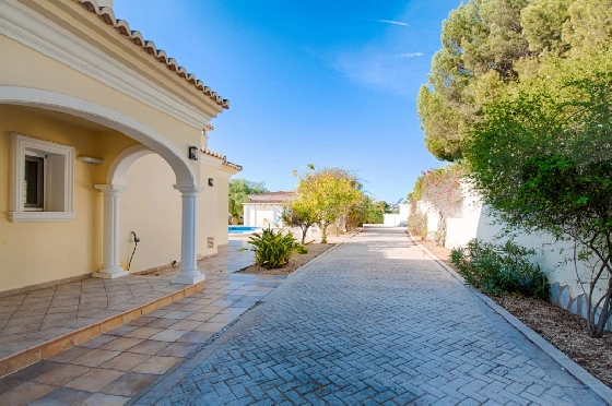 Villa in Moraira zu verkaufen, Espace de vie 466 m², Baujahr 2005, Klimaanlage, Terrain 2040 m², 5 Chambres &agrave; coucher, 5 Badezimmer, Pool, ref.: AM-12515DR-29